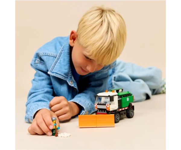 LEGO® City: Îndărătnic de zăpadă (60490)