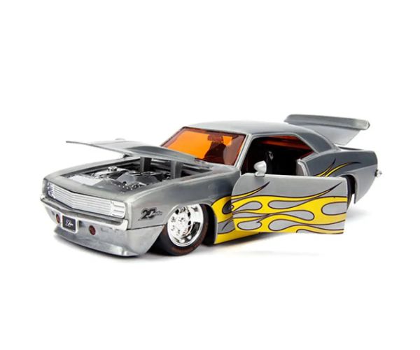 1969 Chevy Camaro model mașină metal 1/24 - Simba Toys