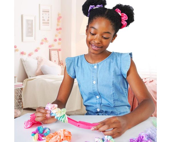 WeCool: Set pentru crearea de elastice de păr ILY DIY Scruncheeze