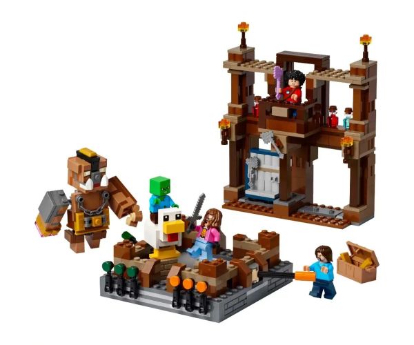 LEGO® Minecraft: Arenă de luptă lângă casa din pădure (21272)