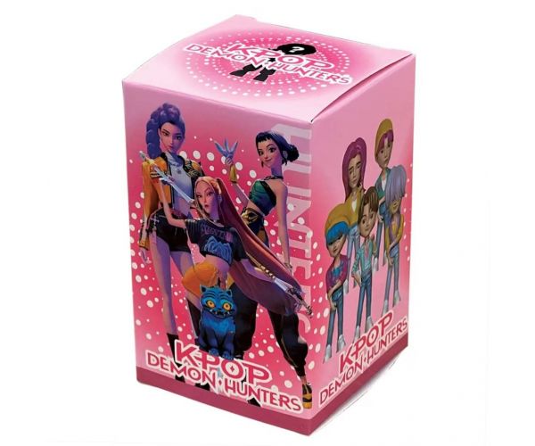 Figurină surpriză K-Pop Demon Hunters cu card în cutie