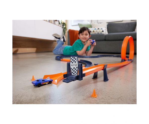 Hot Wheels: RC Speed Challenge set de pistă cu telecomandă - Mattel
