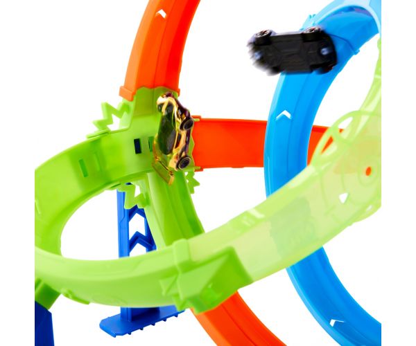 Hot Wheels: Set de pistă pentru cascadorii cu dublă buclă - Mattel