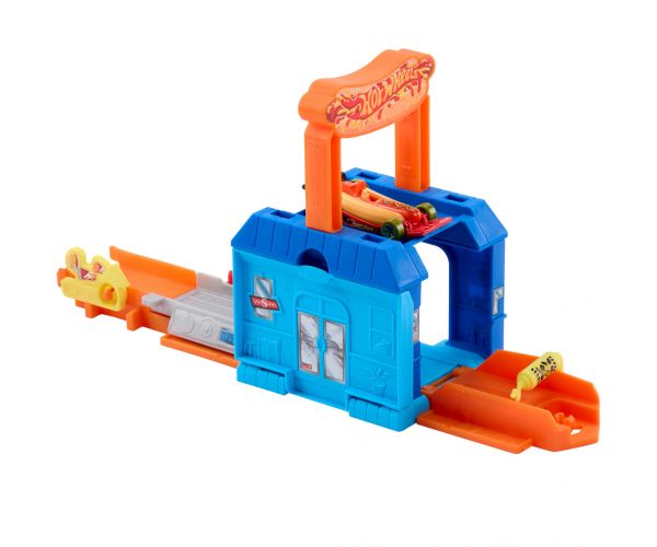 Hot Wheels: City Dine & Go set de bază pistă cu restaurant auto – Mattel