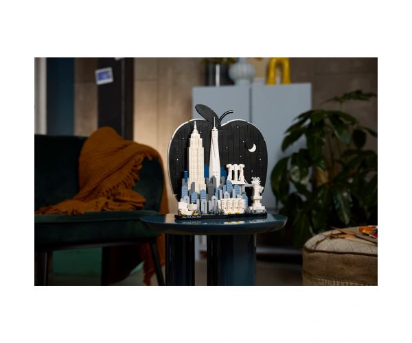 LEGO® Architecture: New York – Mărul cel Mare (21066)