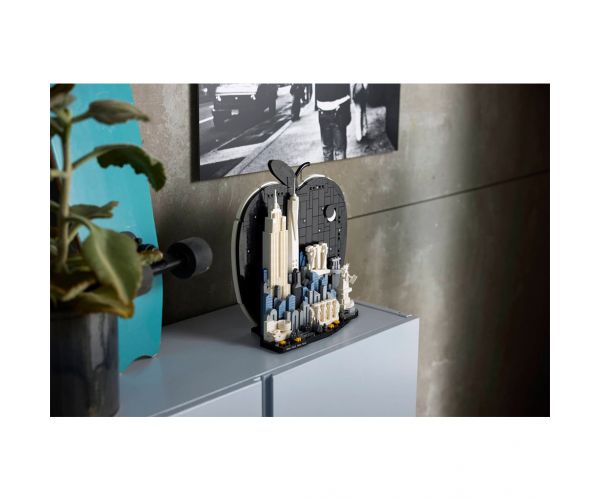 LEGO® Architecture: New York – Mărul cel Mare (21066)