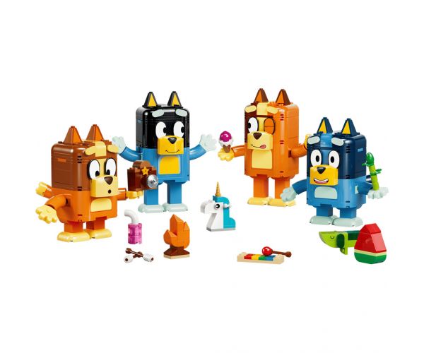 LEGO® Bluey™: Familia lui Bluey din cărămizi (11217)