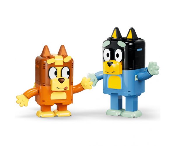 LEGO® Bluey™: Familia lui Bluey din cărămizi (11217)