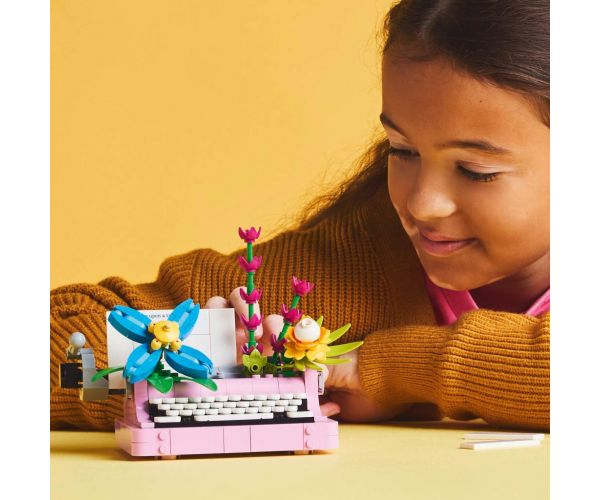LEGO® Creator: Írógép virágokkal (31169)