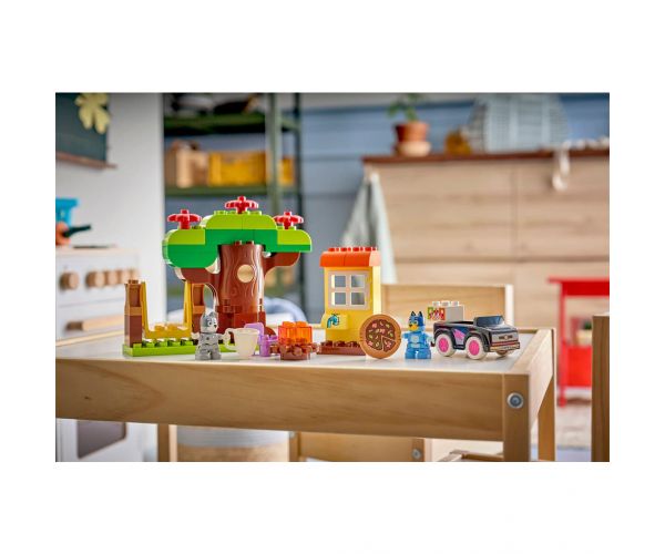 LEGO® DUPLO®: Fetele de la pizzerie: Gombóc și Bluey (10469)