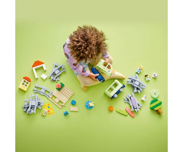 LEGO® DUPLO®: Interaktív kalandvonat (10427)
