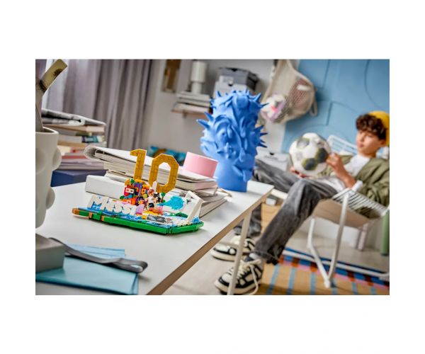 LEGO® Editions: Lionel Messi – Cele mai bune momente ale fotbalului (43011)