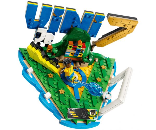 LEGO® Editions: Vini Jr. – Cele mai bune momente din fotbal (43027)