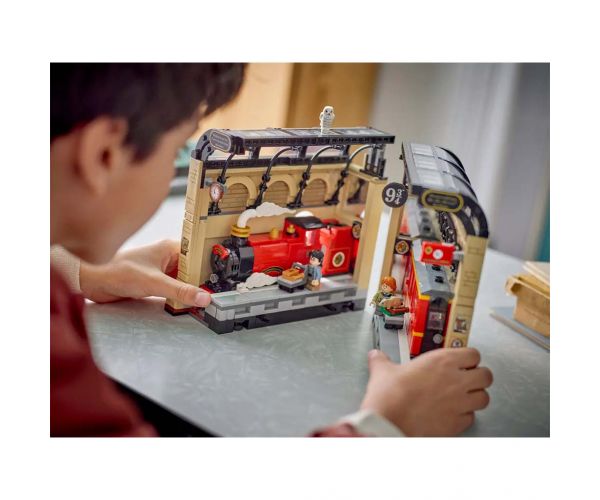 LEGO® Harry Potter: Cartea-de-jucărie: Expresul de la Hogwarts™ (76450)
