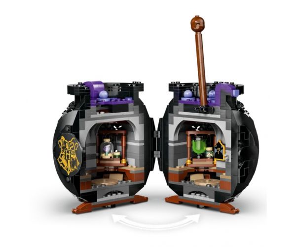 LEGO® Harry Potter: Cazan: Sala de clasă a Pocilor Secrete (76464)