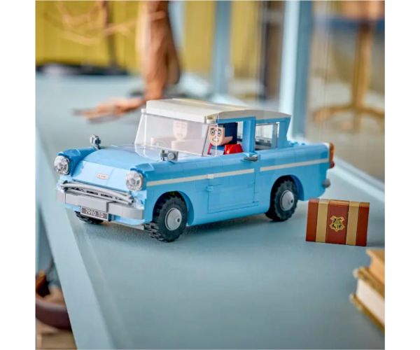 LEGO® Harry Potter: Ford Anglia™ zburător fermecat (76470)