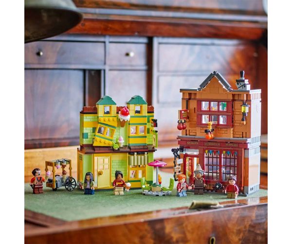 LEGO® Harry Potter: Quidditch™ la maxim – magazin de articole sportive și Gelaterie (76452)