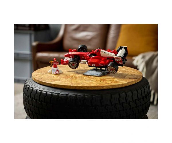 LEGO® Icons: Ferrari F2004 și Michael Schumacher (11375)