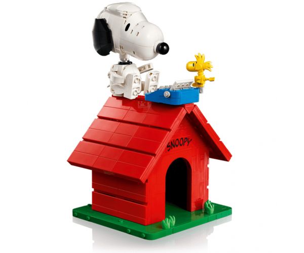 LEGO® Ideas: Peanuts: Căsuța lui Snoopy (21368)