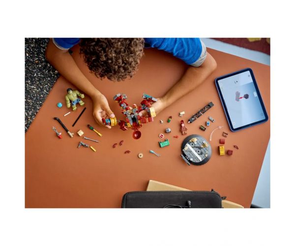 LEGO® Marvel: Lupta uriașă dintre Hulkbuster și Hulk (76343)
