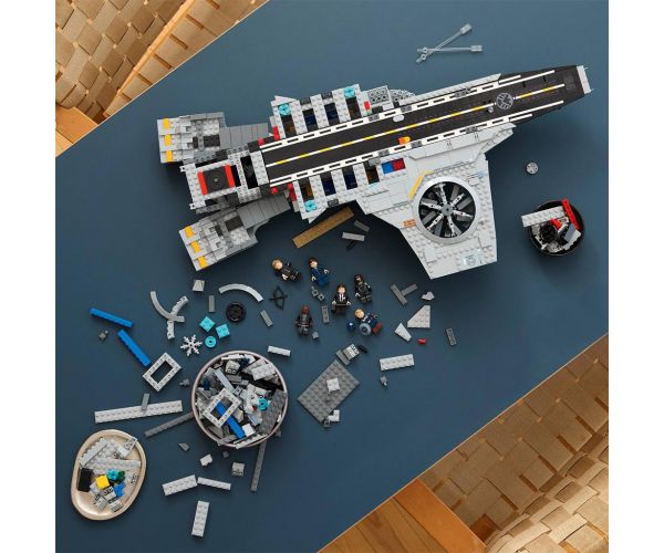 LEGO® Marvel: S.H.I.E.L.D. Helicarrier (76354)