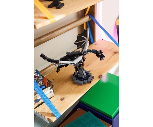 LEGO® Minecraft: Dragonul Ender (21595)