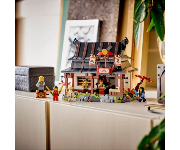 LEGO® Ninjago: Atelierul celor Patru Arme, a 15-a aniversare (71858)