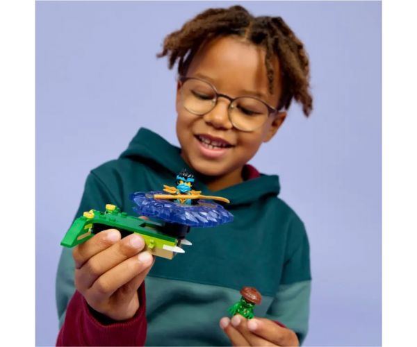 LEGO® Ninjago: Nya împotriva titirezului unui monstru mutant (71849)