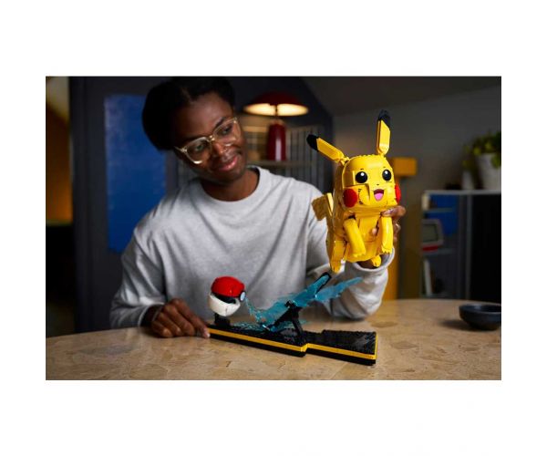 LEGO® Pokémon: Pikachu și Poké Ball (72152)