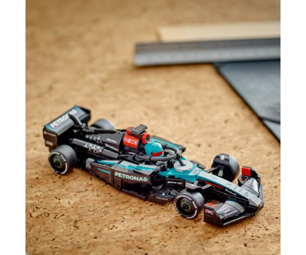 LEGO® Speed Champions: Mașina de curse Mercedes-AMG F1® W15 (77244)