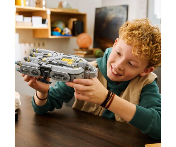 LEGO® Star Wars™: Nava spațială a anzellanilor (75445)