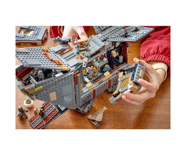 LEGO® Star Wars™: Sandcrawler Offworld și Mudhorn (75453)
