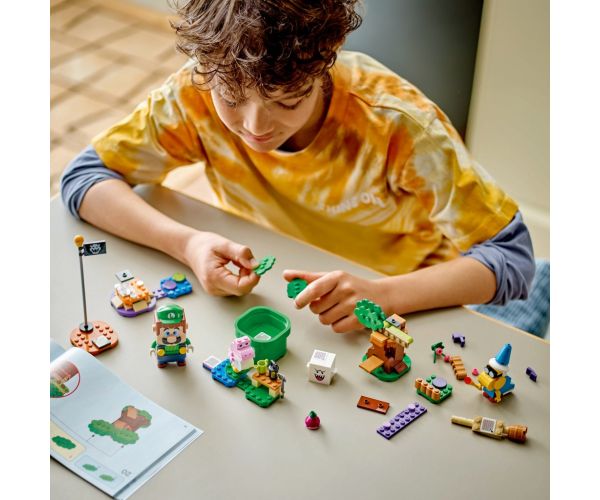 LEGO® Super Mario™: Kalandok az interaktív Luigi figurával (71440)