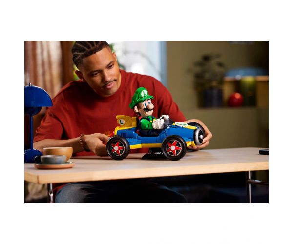 LEGO® Super Mario™: Mario Kart™ – Luigi și Mach 8 (720509