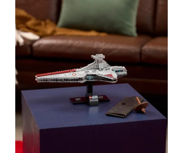 LEGO® Star Wars™: Crucişător de atac clasa Venator (75441)