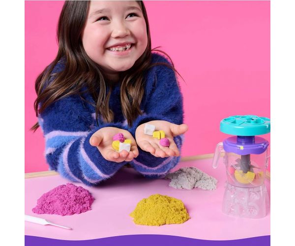 Nisip kinetic: Mixer pentru prepararea smoothie-urilor cu 396g plastilină din nisip - Spin Master