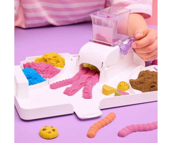 Nisip Kinetic: Set de plastilină de nisip Stația Dulciurilor - Spin Master