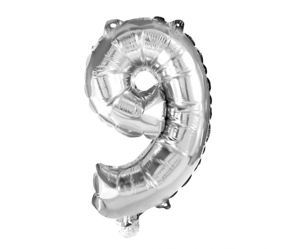 Numeroase baloane din folie argintie – numărul 9, 32 cm