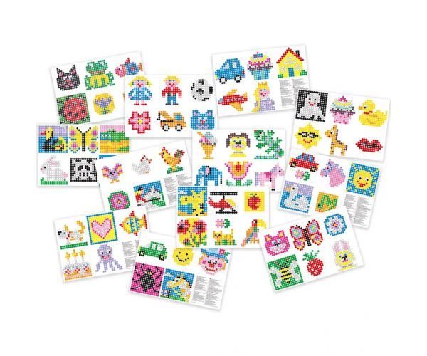 PlayBox: set XL de cartonașe cu modele pentru mărgele de călcat, 67 piese