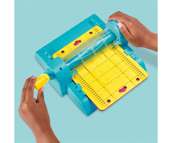 Play-Doh: Set studio de modele pentru designeri de modă Barbie - Hasbro