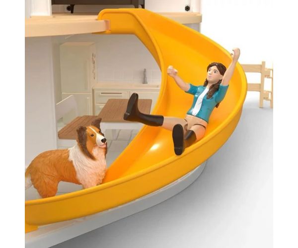 Schleich: Horse Club Vilă la malul lacului și grajd (42785)