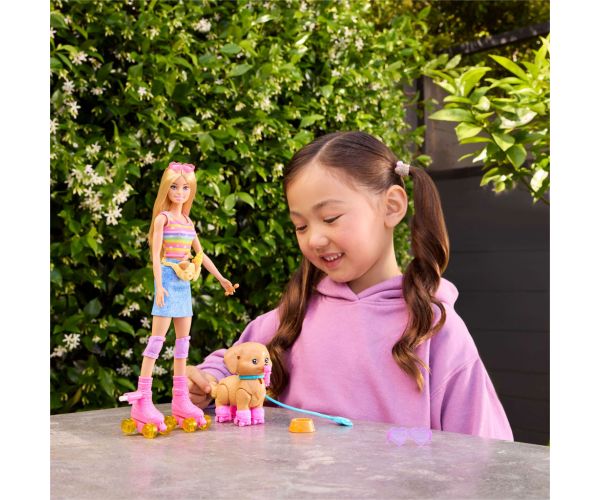 Set Barbie cu role pentru plimbat câinele - Păpușă blondă - Mattel