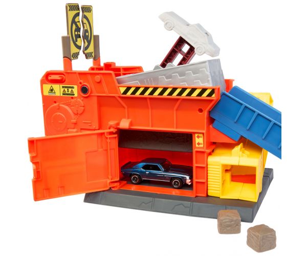 Set de joacă Matchbox Filmul: Depozitul de fiare vechi Smalley – Mattel